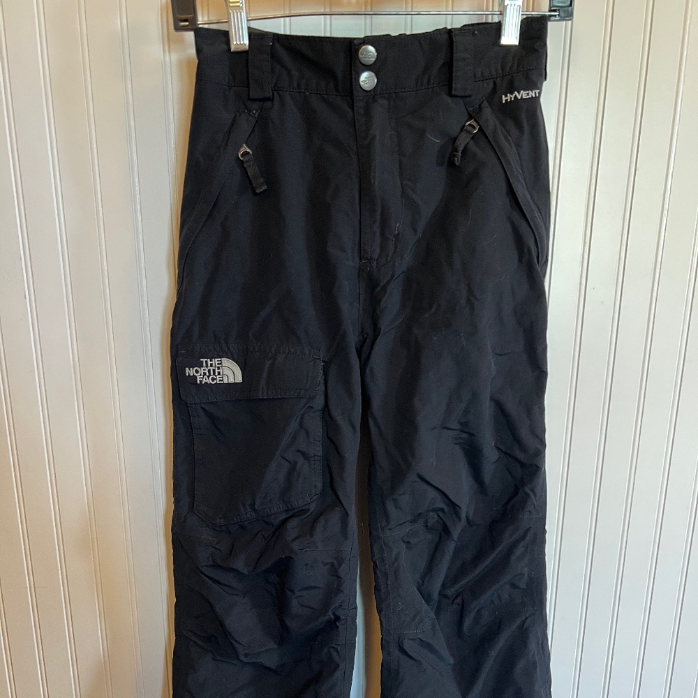 The North Face Youth Freedom Insulated Pant, black, size Medium YOUTH